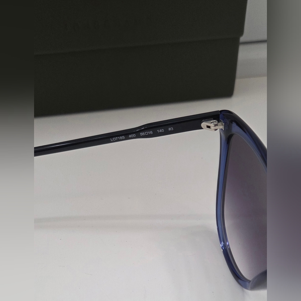 Longchamp Designer Sunglasses Blue Gradient Lenses New- W/ Collapsible Case - Picture 8 of 11